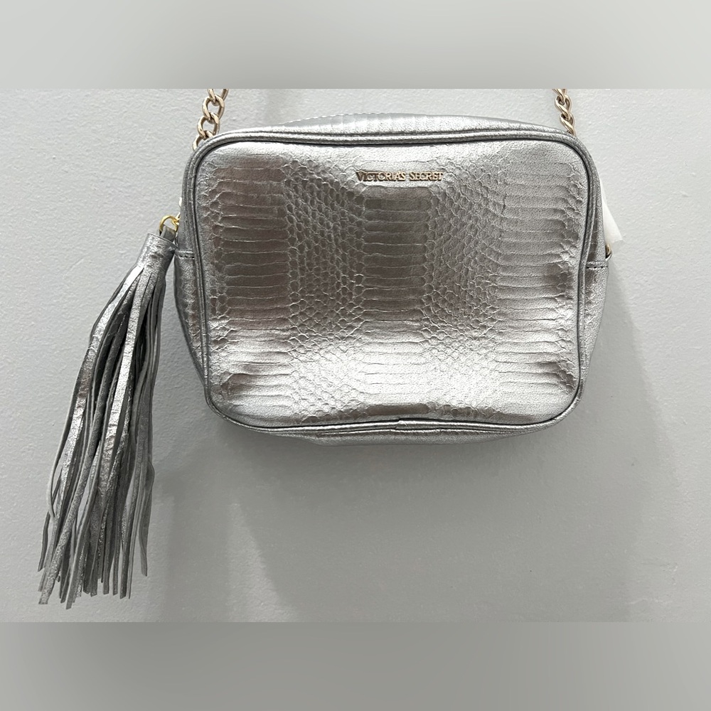 New Victoria’s Secret Silver Snakeskin Patterned Crossbody Bag